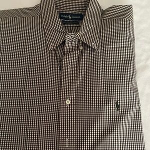 Used men’s brown and white check short sleeves shirt.XXL
